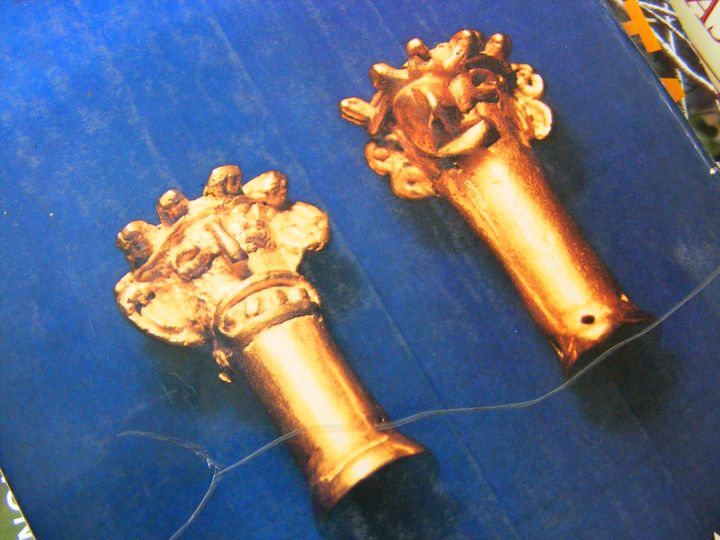 biblioteca 123 copy.jpg